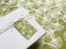 Load image into Gallery viewer, Green Ginkgo Gift Tag Set